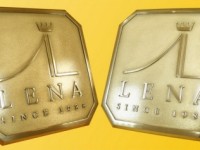 Табличка-логотип из латуни