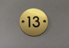 Номерок на кресло 35х35х1,5мм
