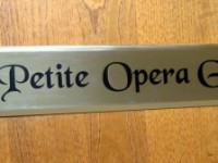 Латунная табличка