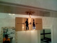 Табличка латунная для туалета