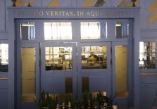 Буквы из латуни для ресторана