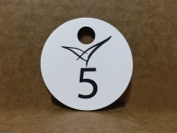 Брелок из пластика 50х50х3мм