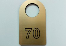 Номерок гардеробный NR-02, 65х38х1.5мм (золото), 29 руб.